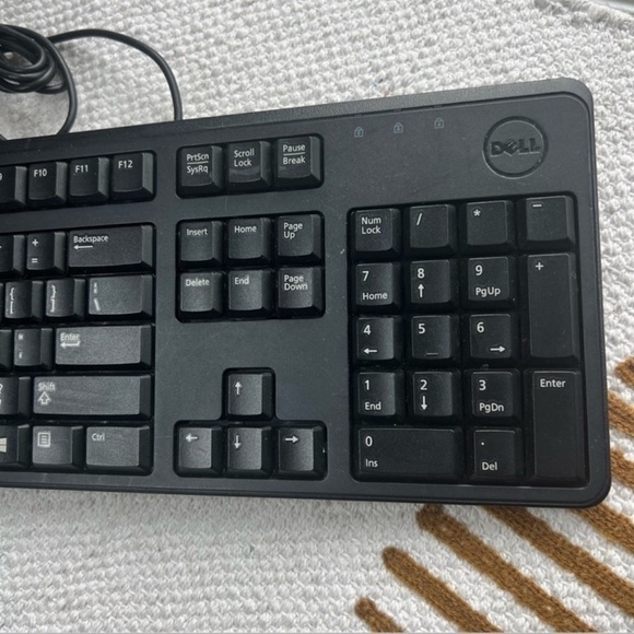 Dell QuietKey KB212-B Wired Keyboardi, Black - Picture 5 of 7